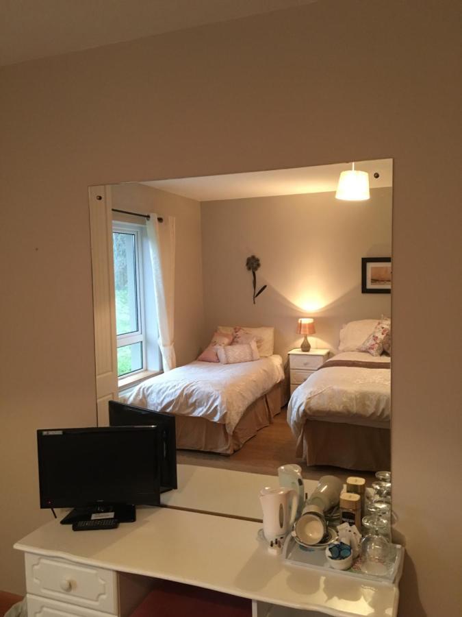 Carrick House B&B Killybegs Bagian luar foto