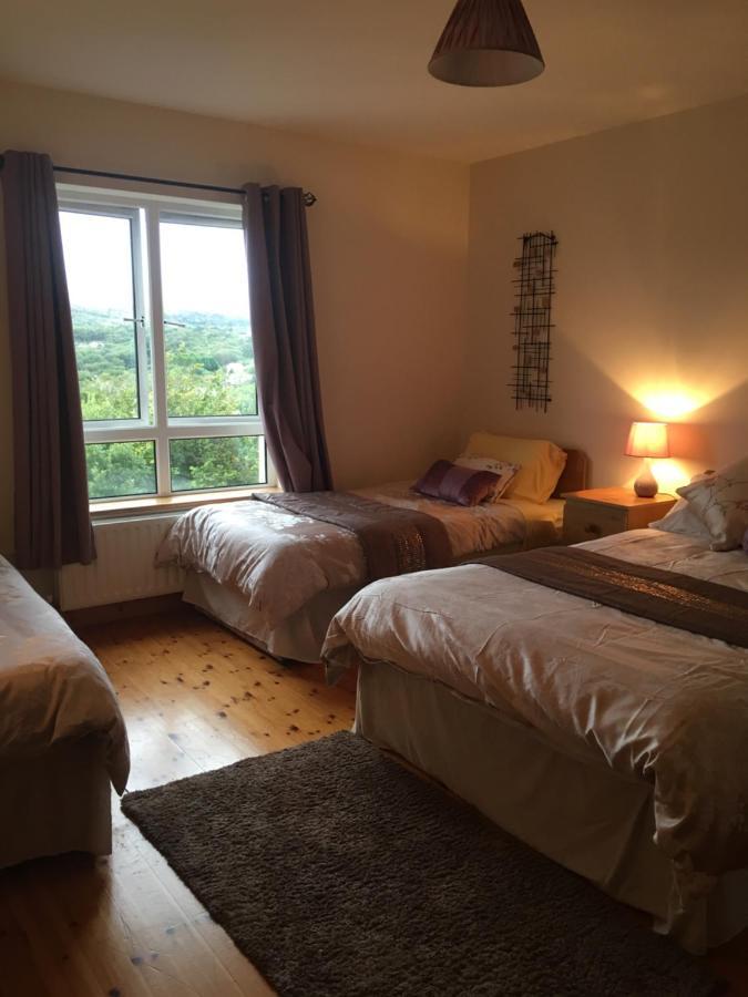 Carrick House B&B Killybegs Bagian luar foto